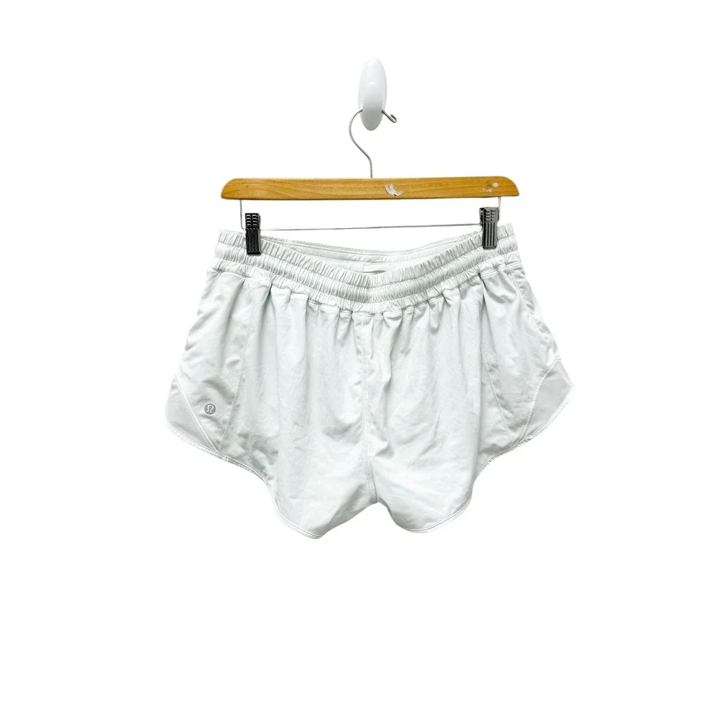 Lululemon Hotty Hot Short II 2.5 White Running Shorts Size 12 W8H01S‎